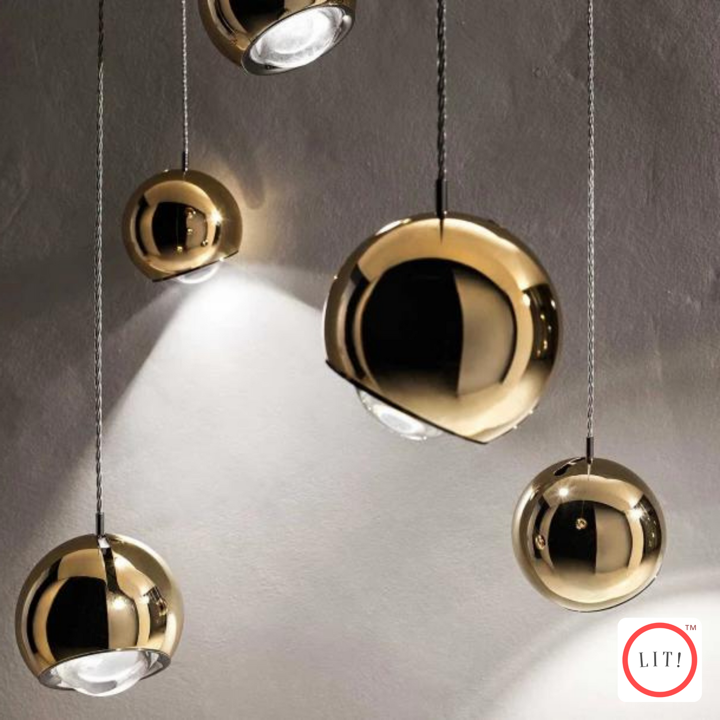 Modern Luxury Metal Ball Pendant Light